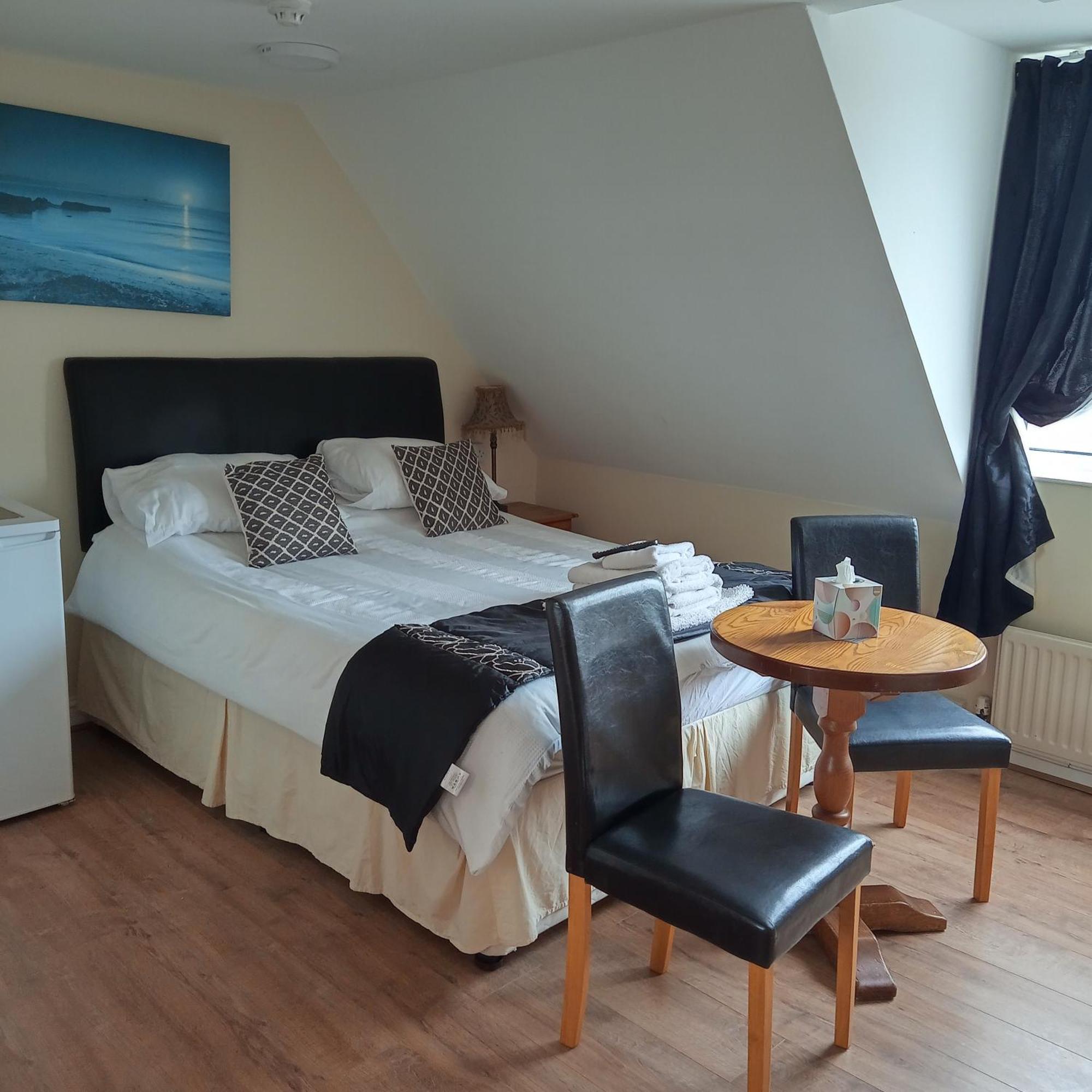 The Wilton 3* Weymouth